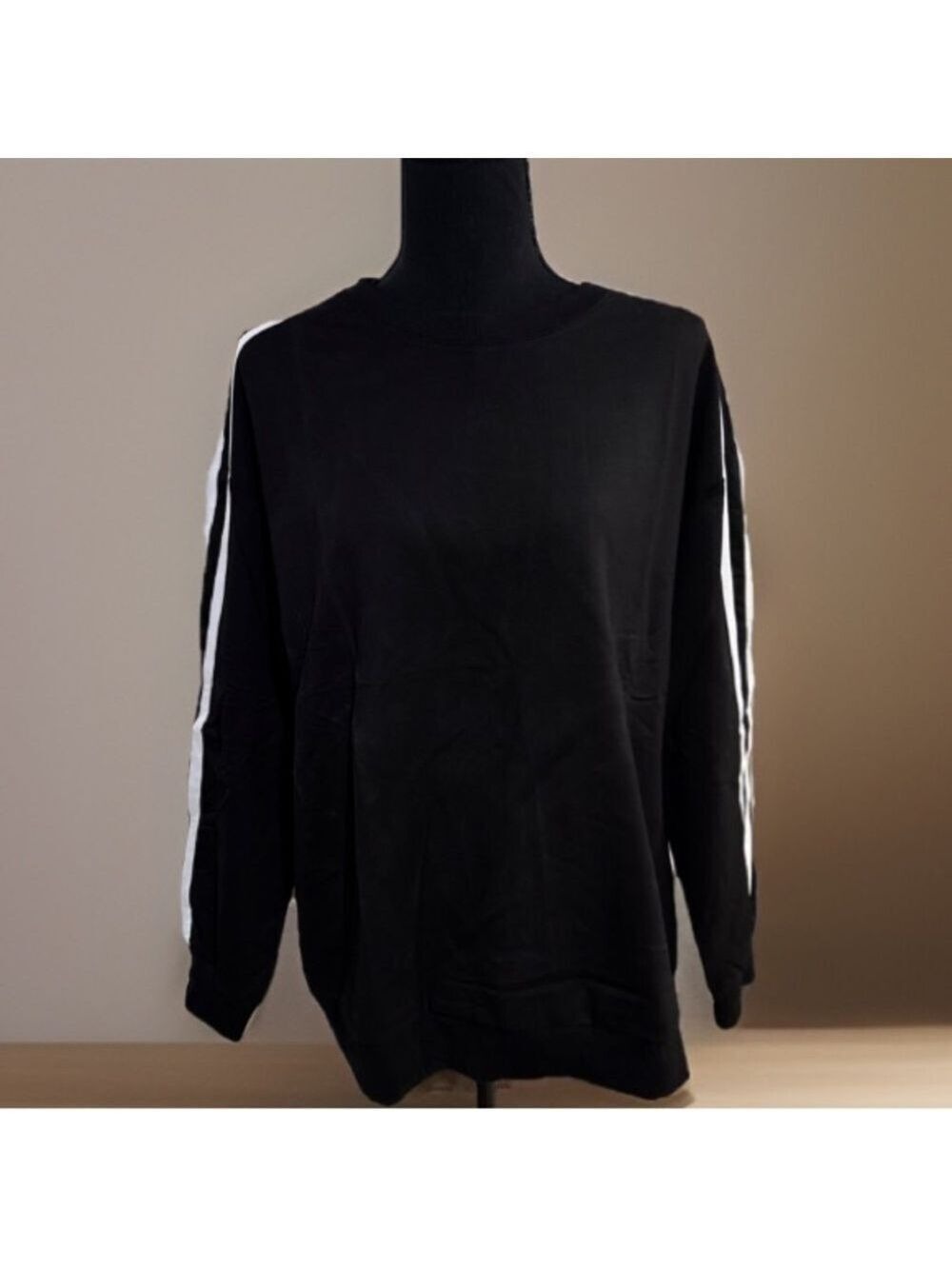 Wiholl Black White Striped Crew Neck Sweatshirt Medium NWT